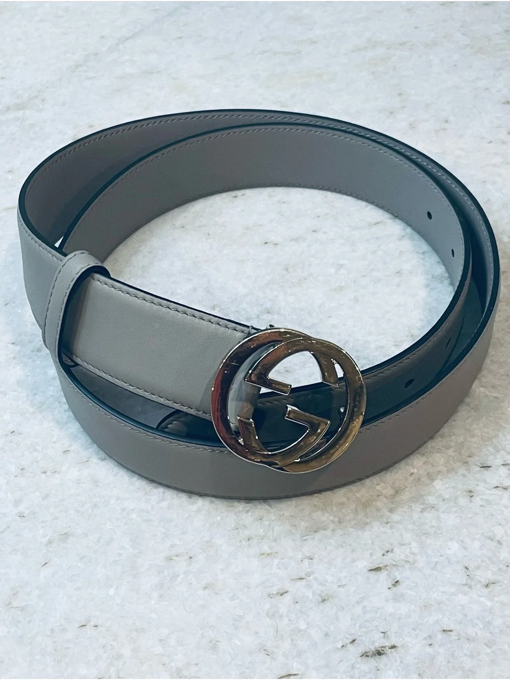GUCCI~546386 Interlocking 